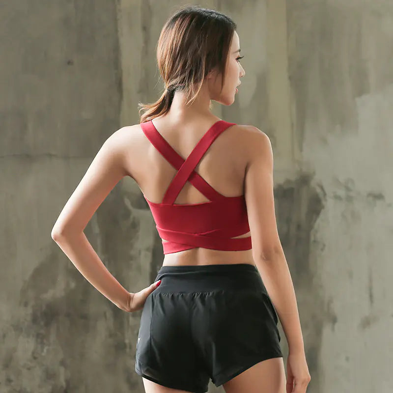Sharp Focus Cross Black Sports Bra for Running